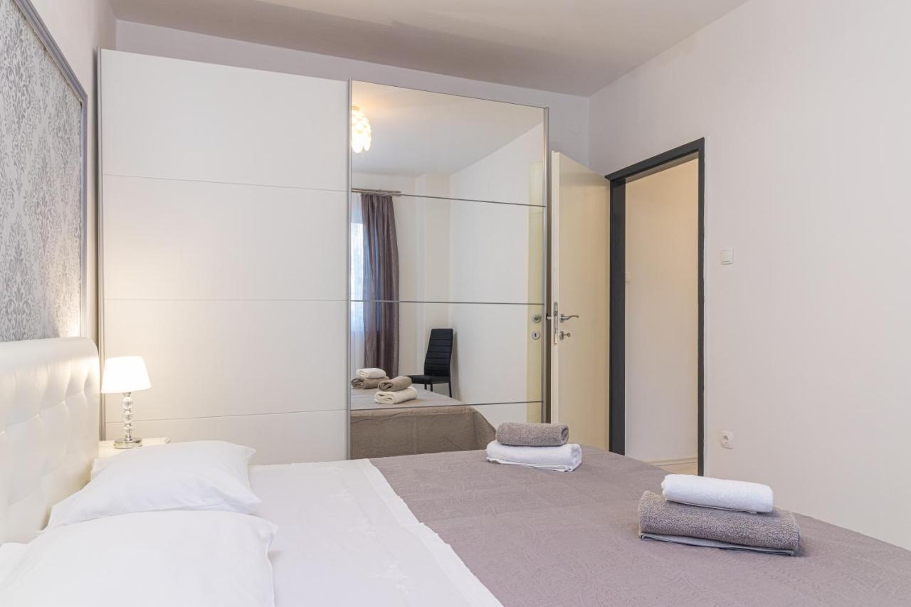 Three Waves Apartment New Pula Extérieur photo